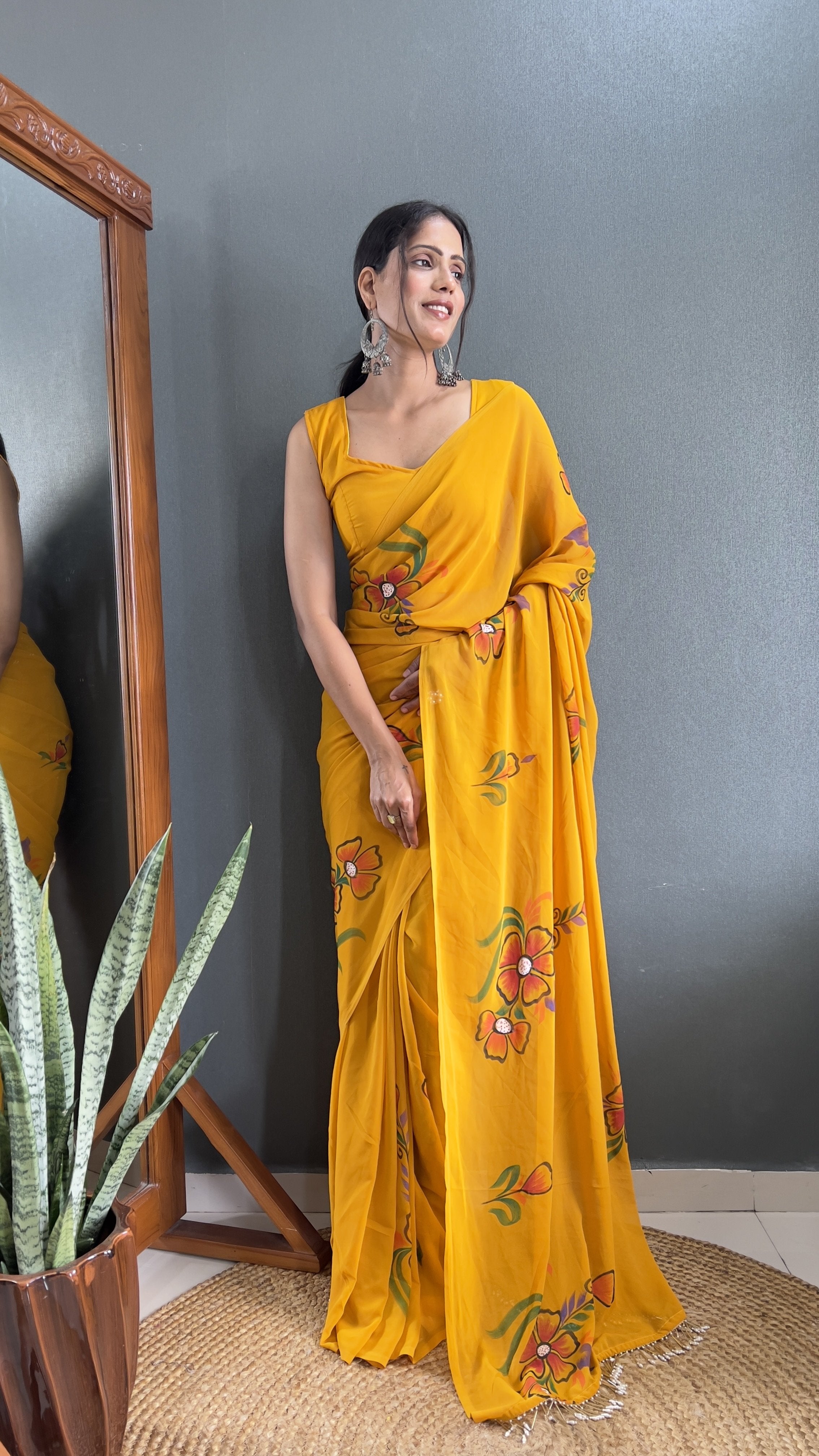 Hand-Painted 1 min Ready-to-Wear Saree