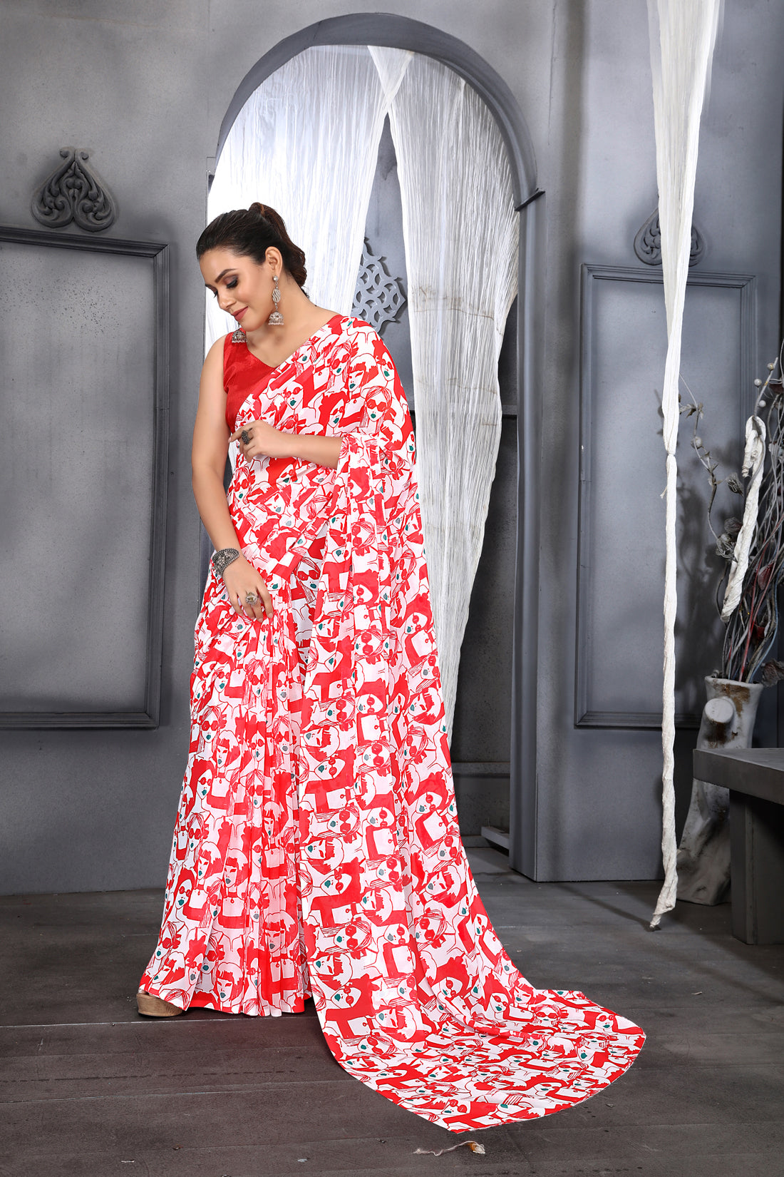 Elegant Faux Georgette Saree with Pure Raw Silk Blouse