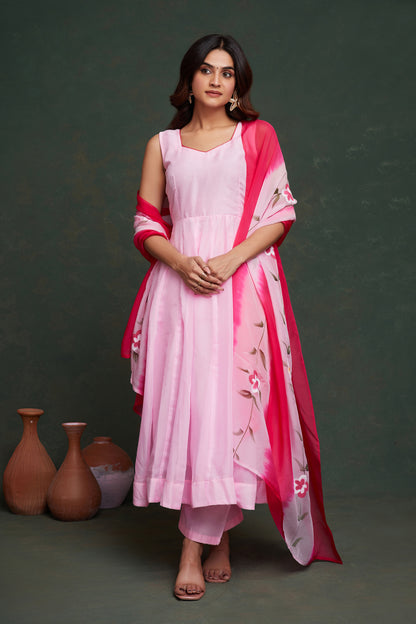 Elegant Pink Organza Kurta Set with Hand-Painted Dupatta