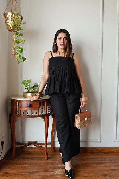 Vega Black Top