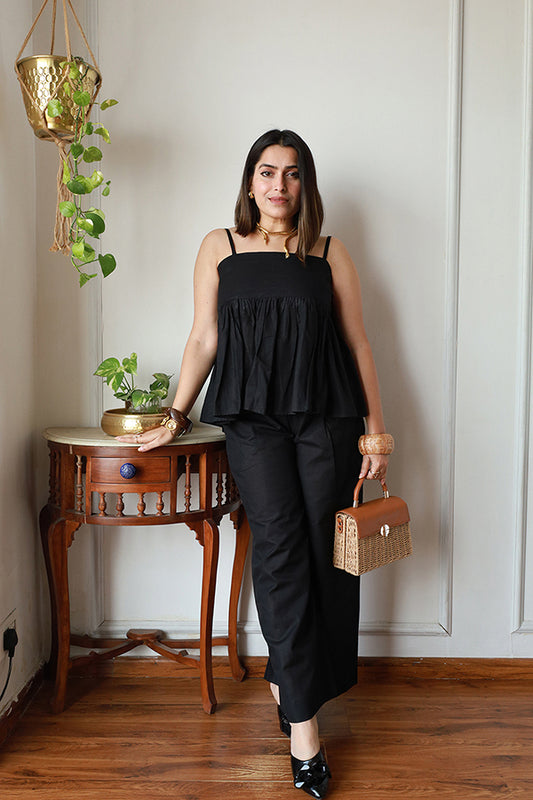 Vega Black Top