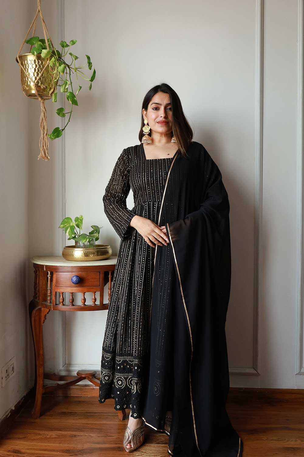 BLACK EMBROIDERY SUIT