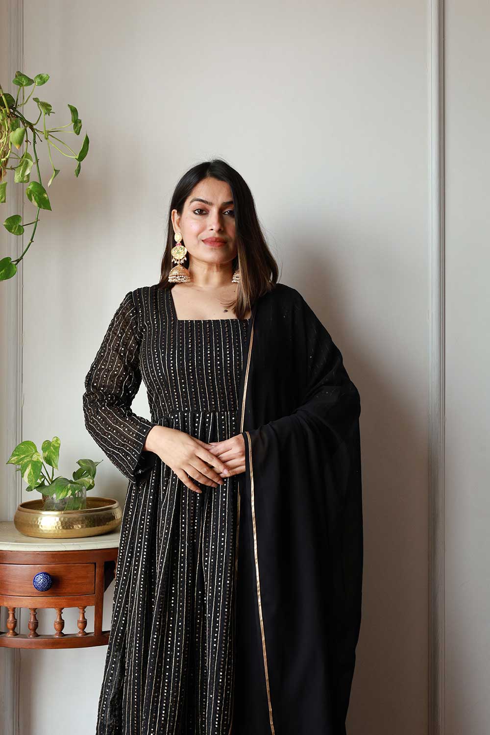 BLACK EMBROIDERY SUIT