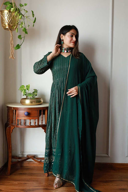 GREEN EMBROIDERY SUIT