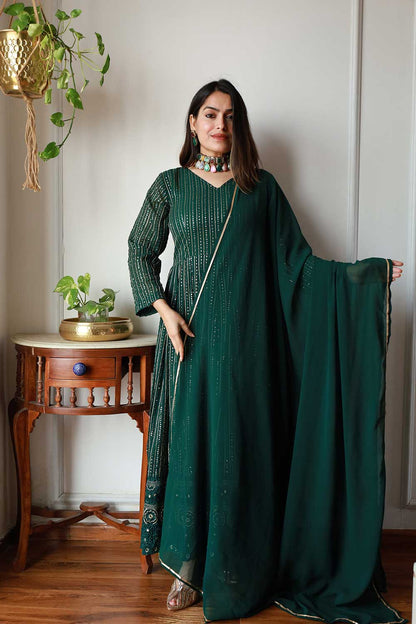 GREEN EMBROIDERY SUIT