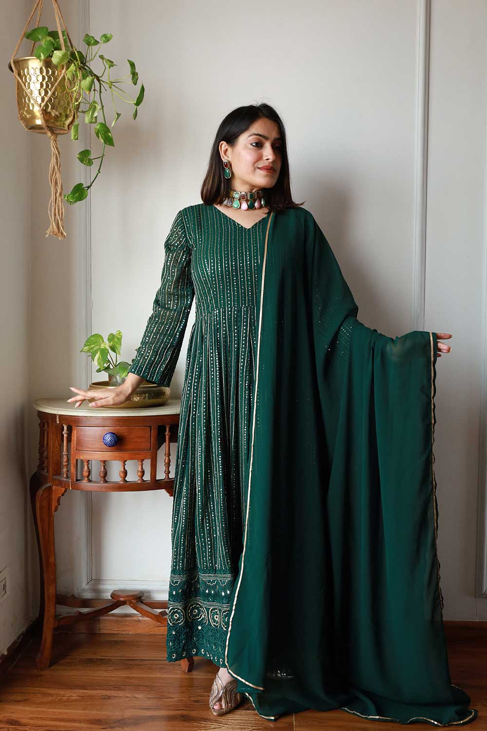 GREEN EMBROIDERY SUIT