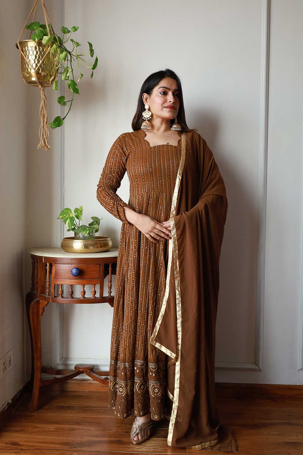 BROWN EMBROIDERY SUIT