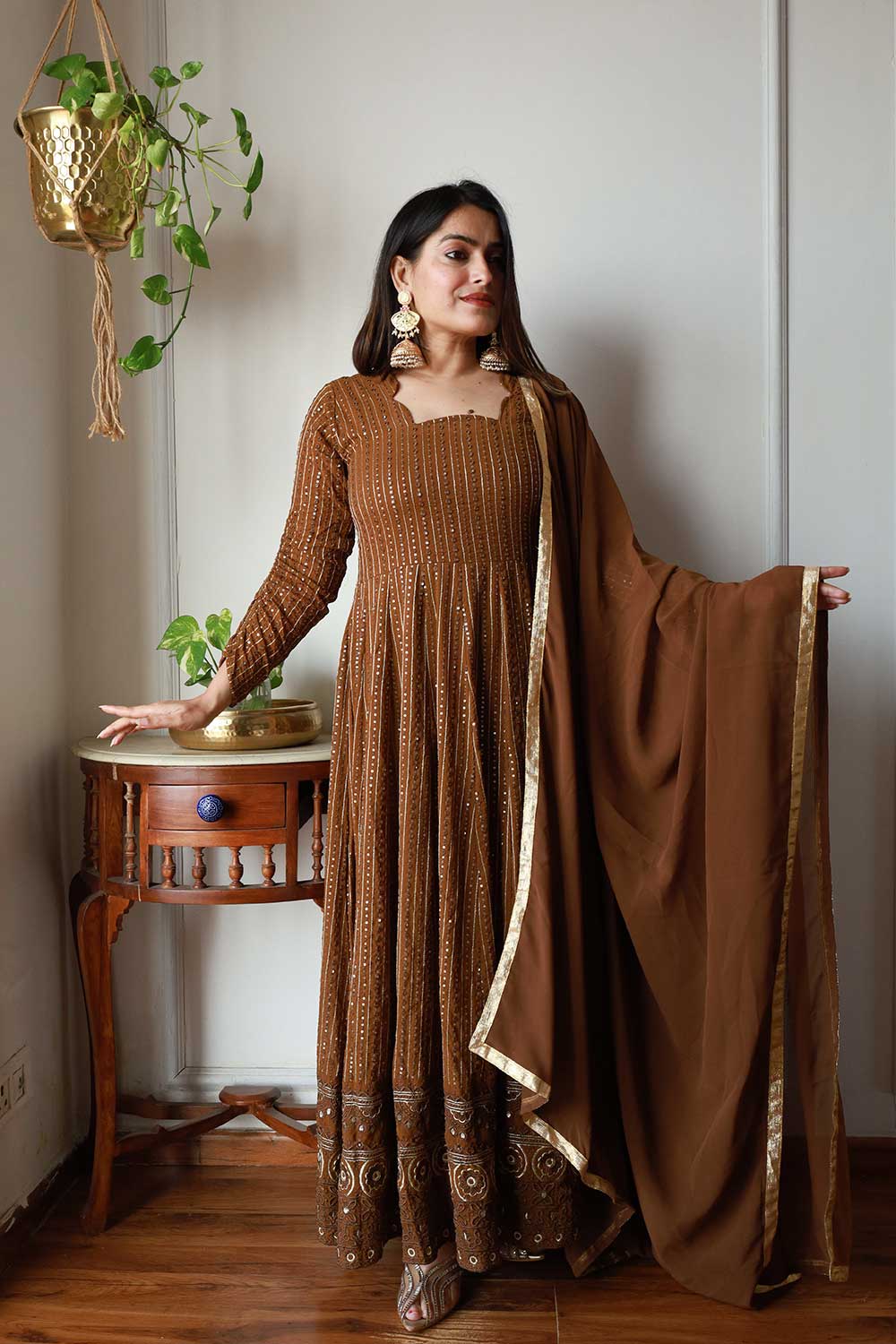 BROWN EMBROIDERY SUIT