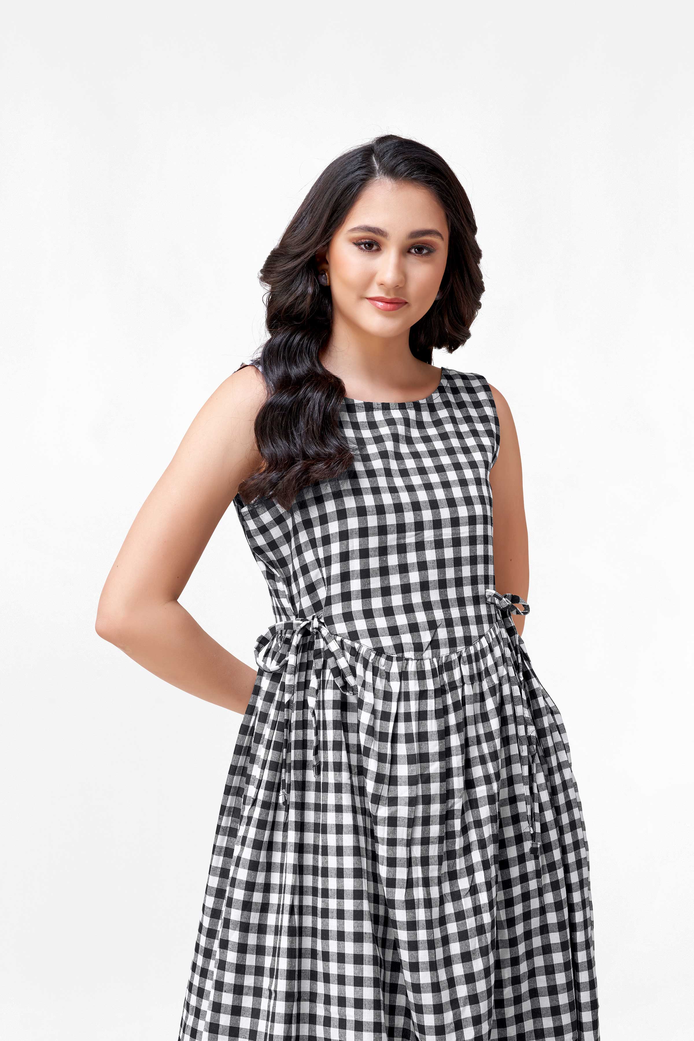 CLORA BLACK CHEX DRESS