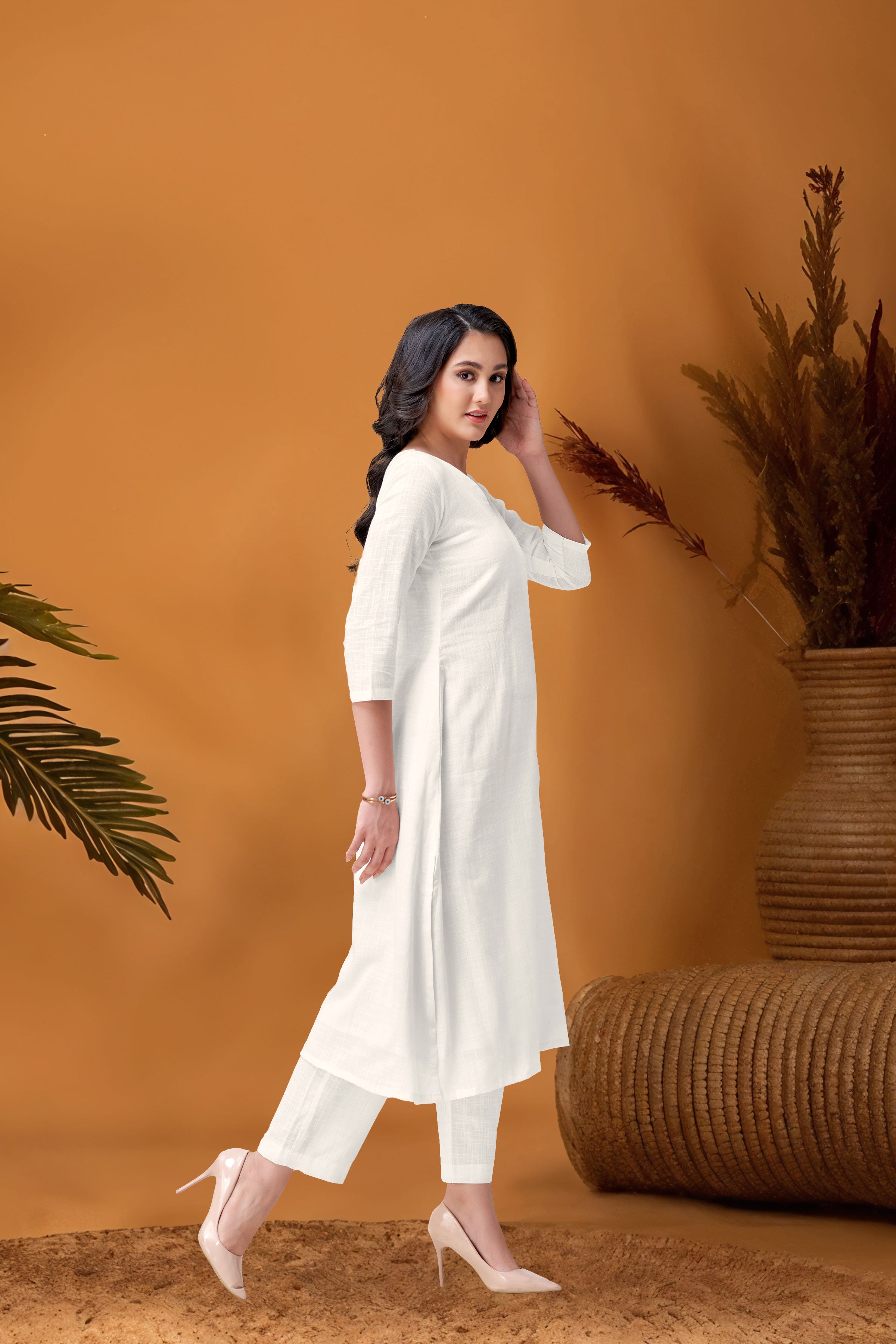 DIYA WHITE KURTA SET