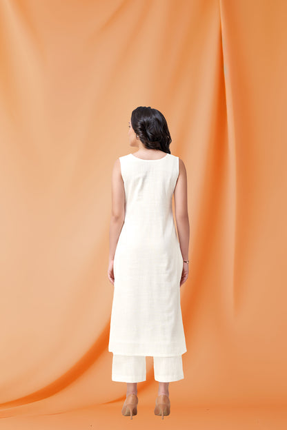 VEDA WHITE KURTA SET