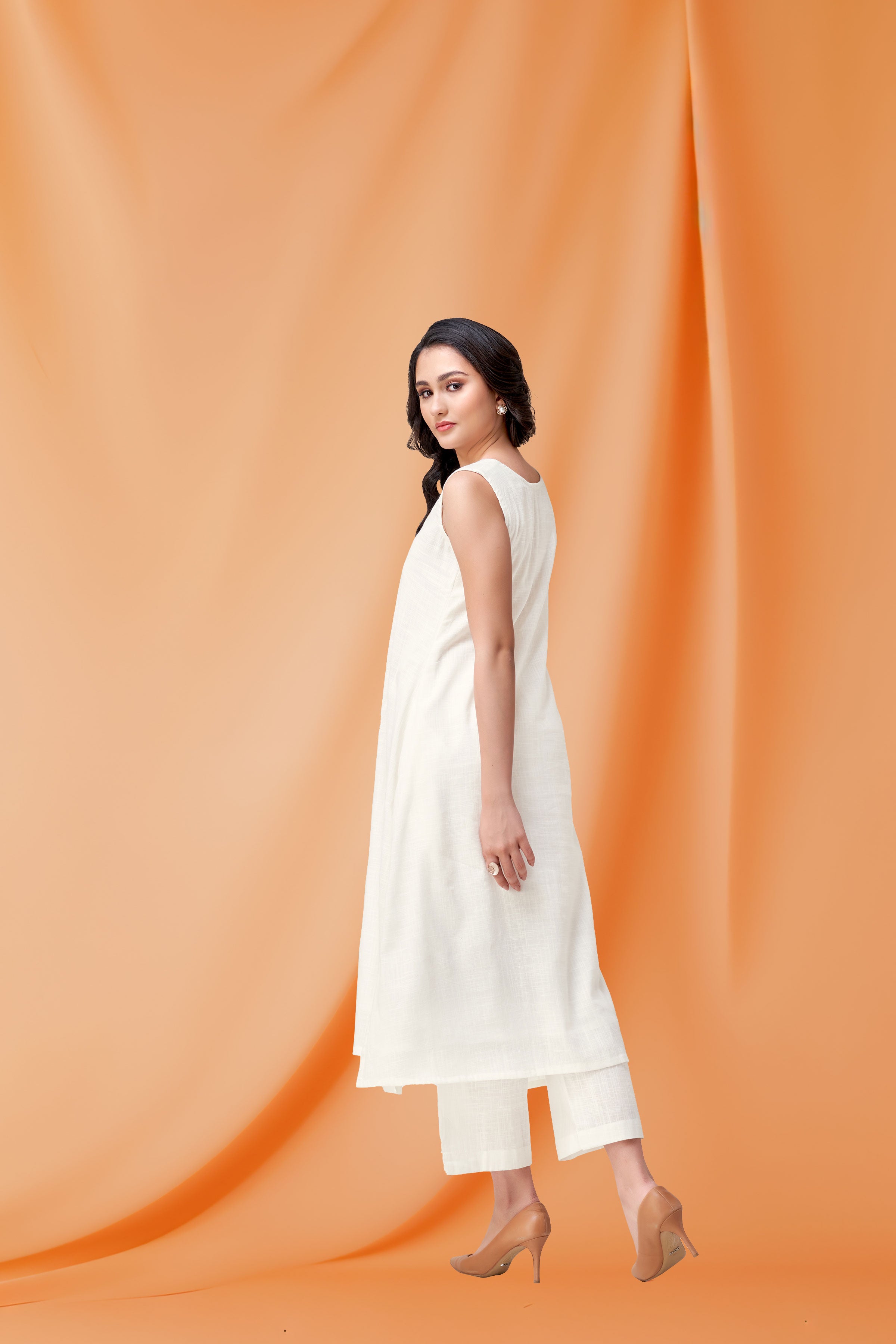 VEDA WHITE KURTA SET