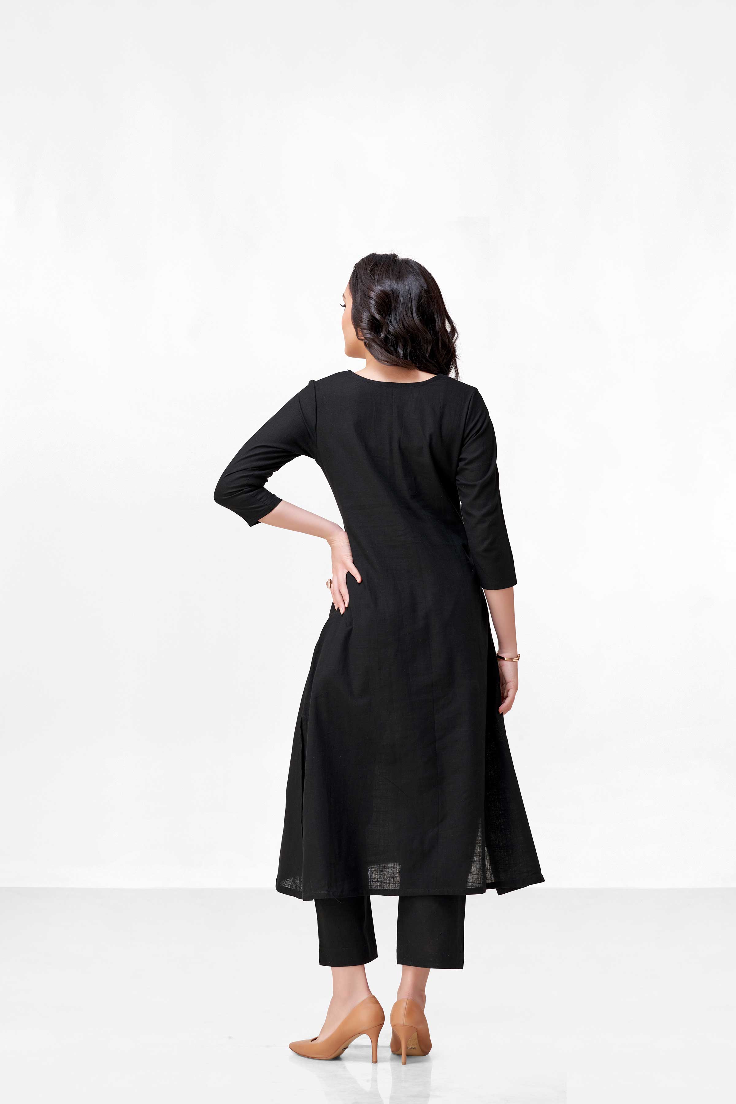 DIYA BLACK KURTA SET