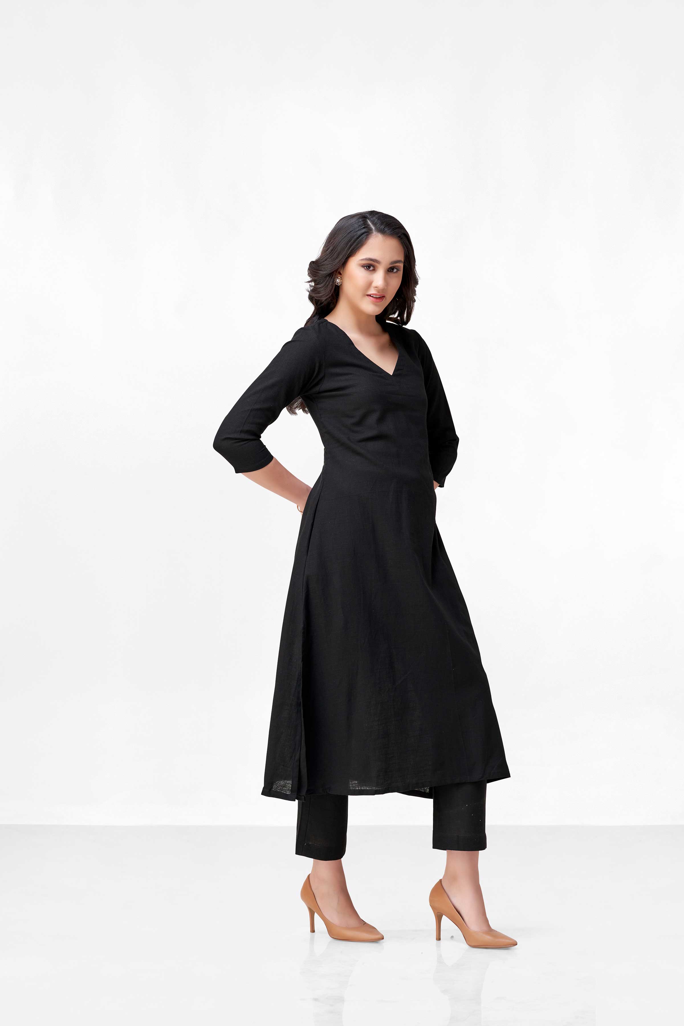 DIYA BLACK KURTA SET
