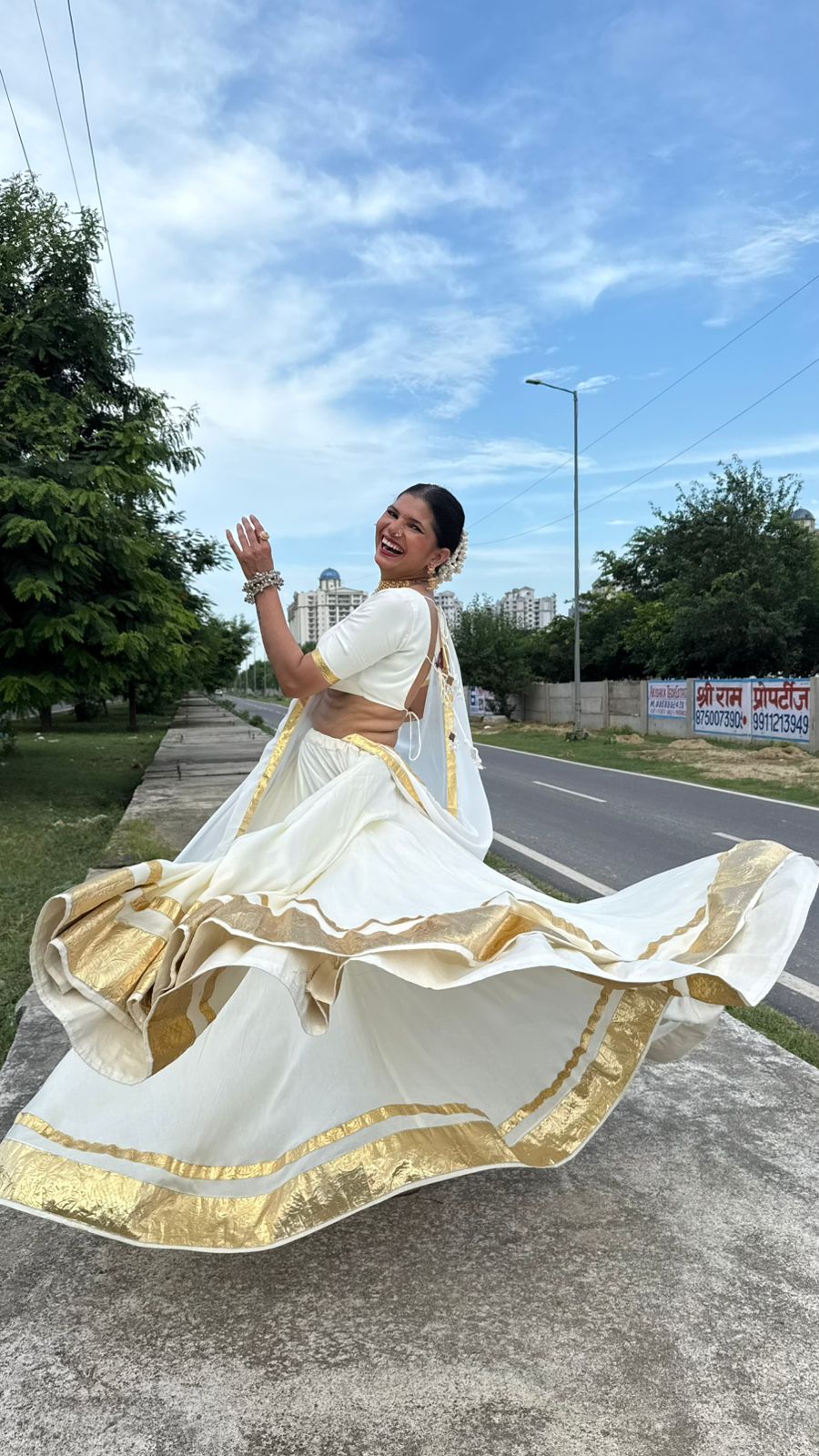 OFFWHITE LEHENGA CHOLI