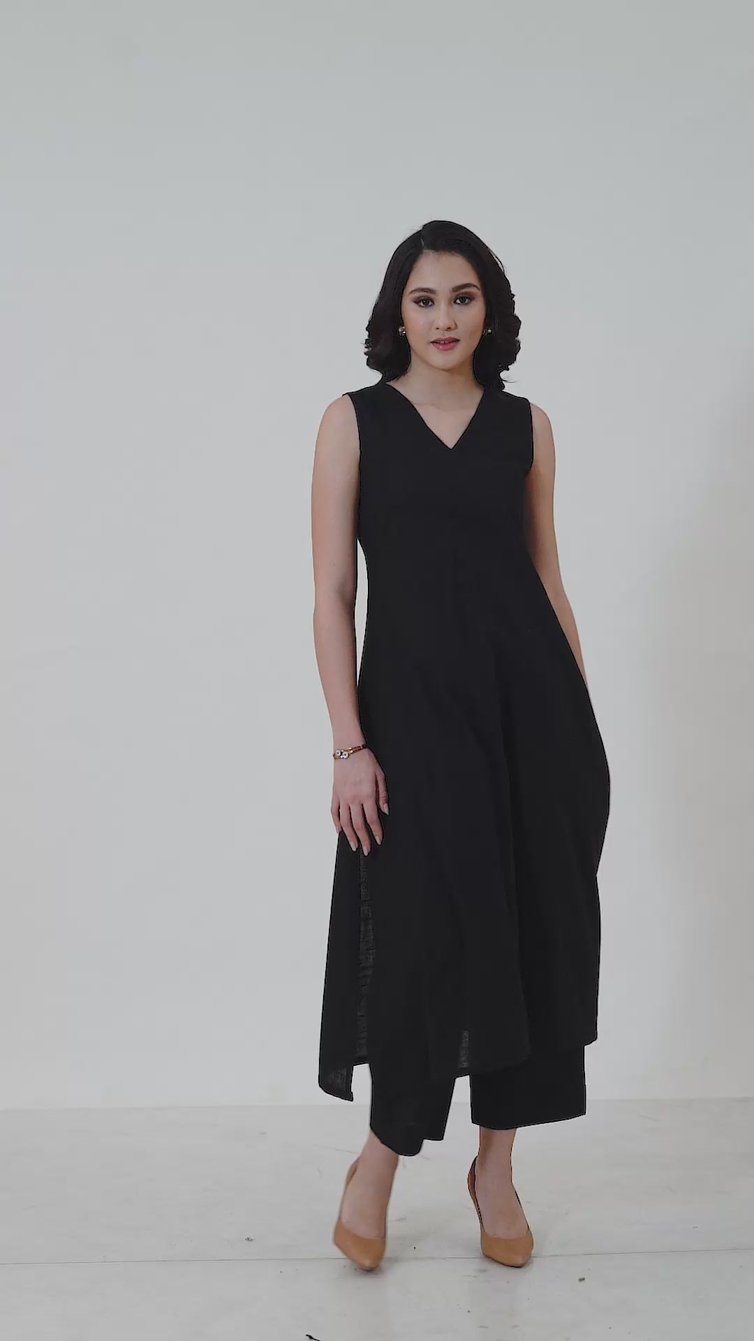 VEDA BLACK KURTA SET