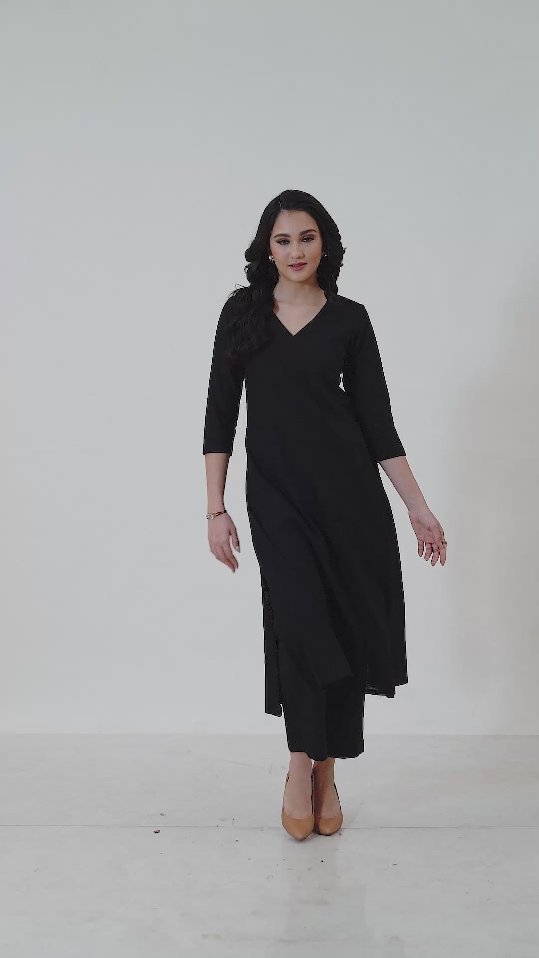 DIYA BLACK KURTA SET